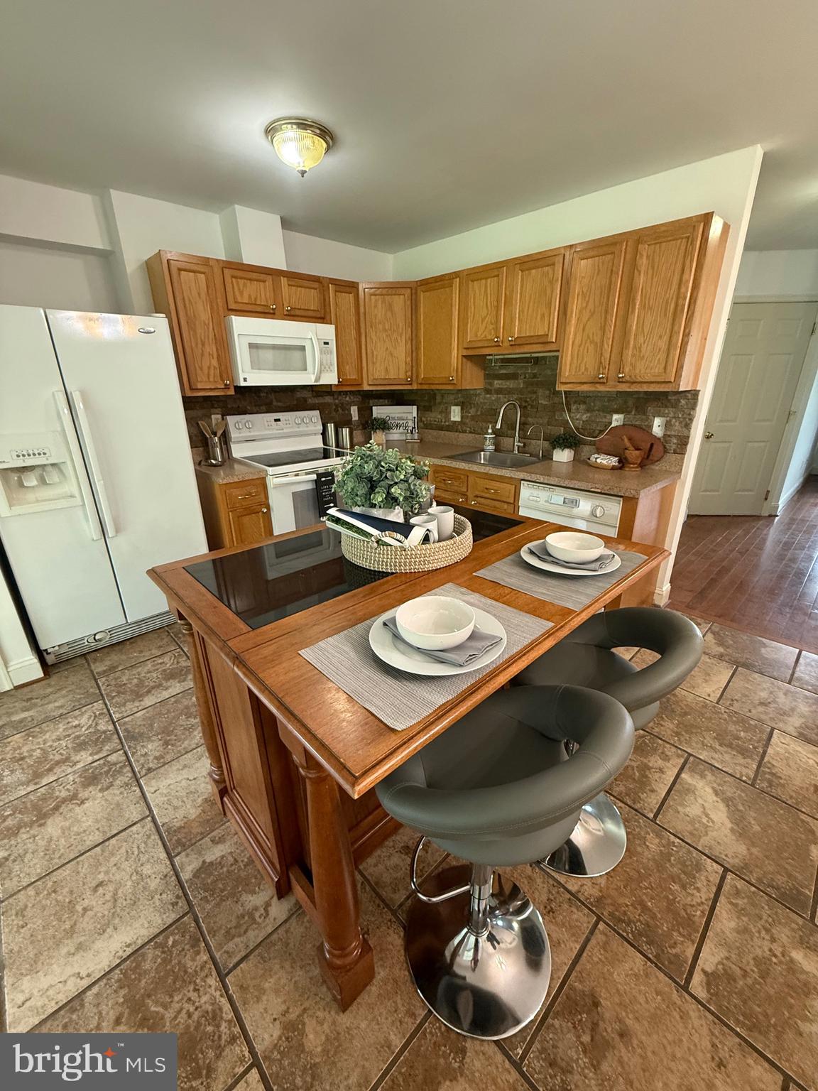 ROSEDALE GATE - Residential Lease