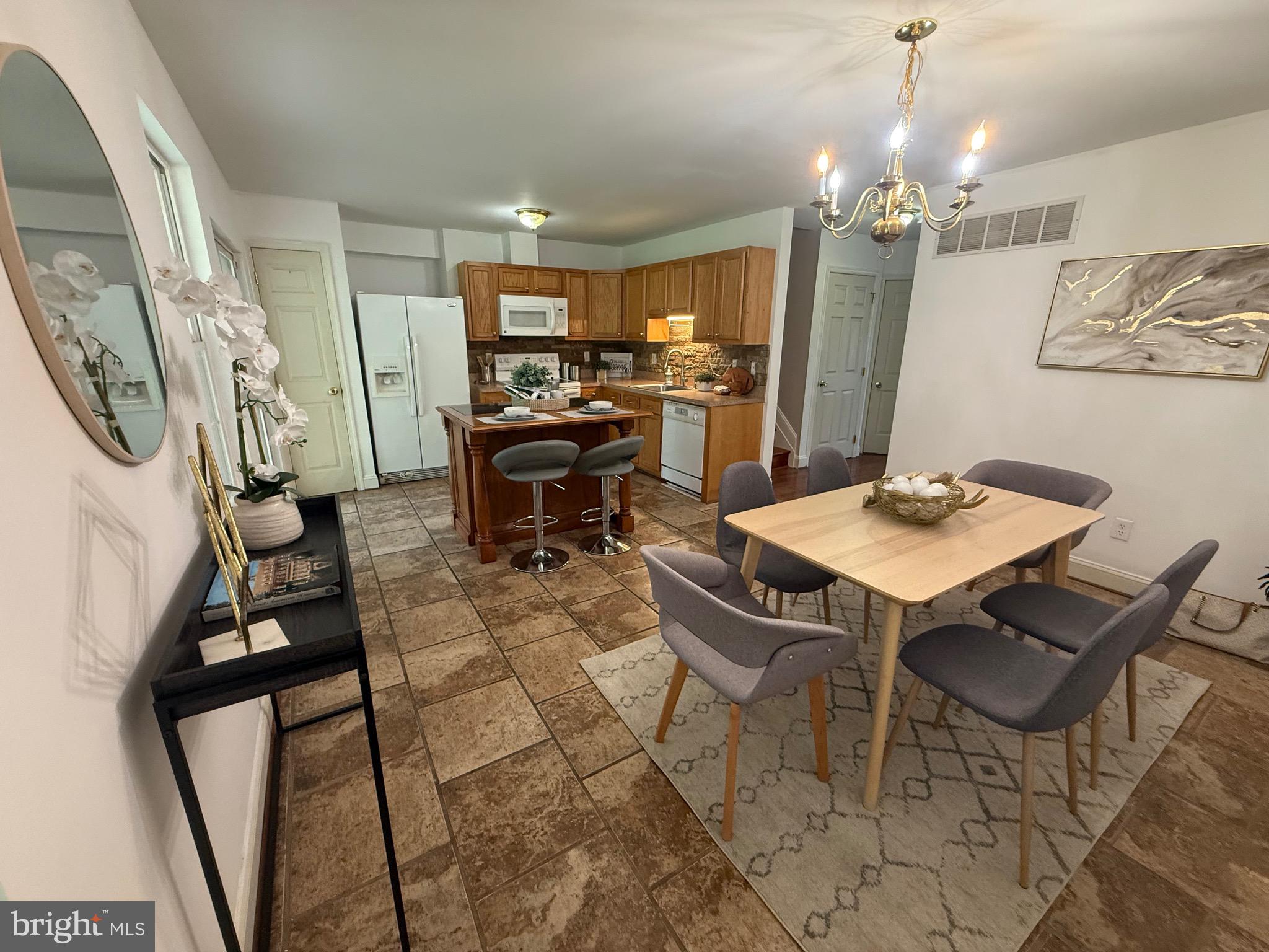 ROSEDALE GATE - Residential Lease