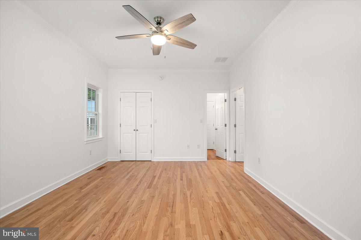 WALNUT HILL - Residential