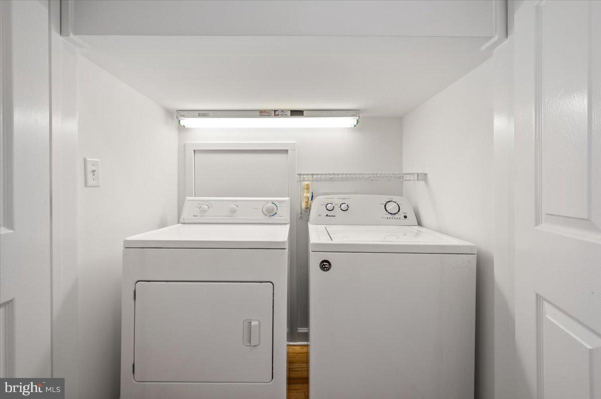 WALNUT HILL - Residential