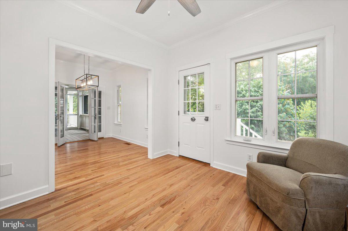 WALNUT HILL - Residential