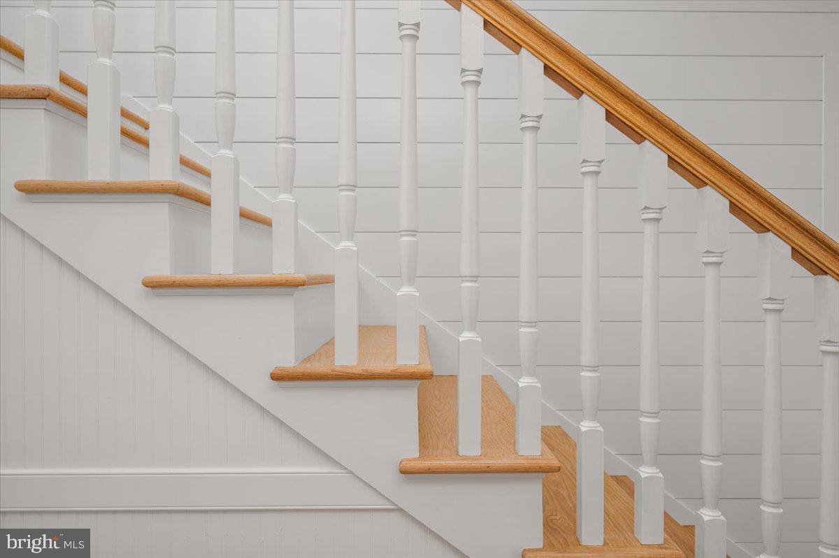 WALNUT HILL - Residential