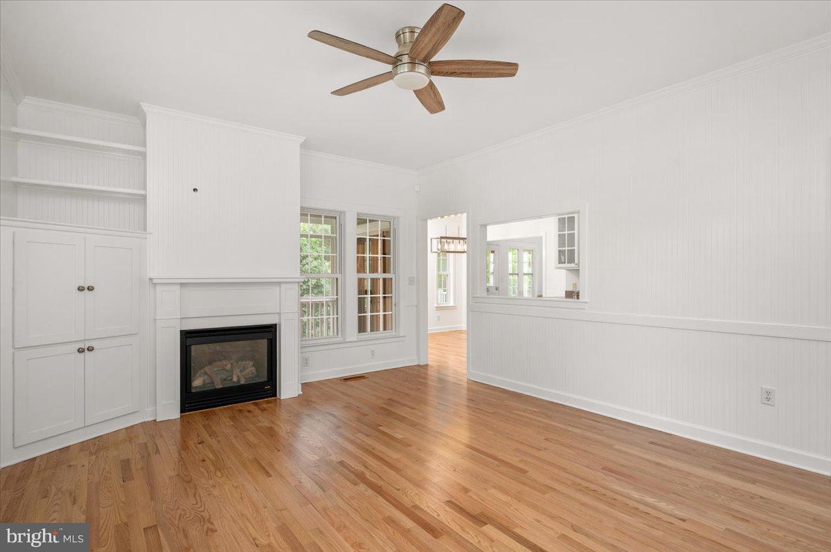 WALNUT HILL - Residential