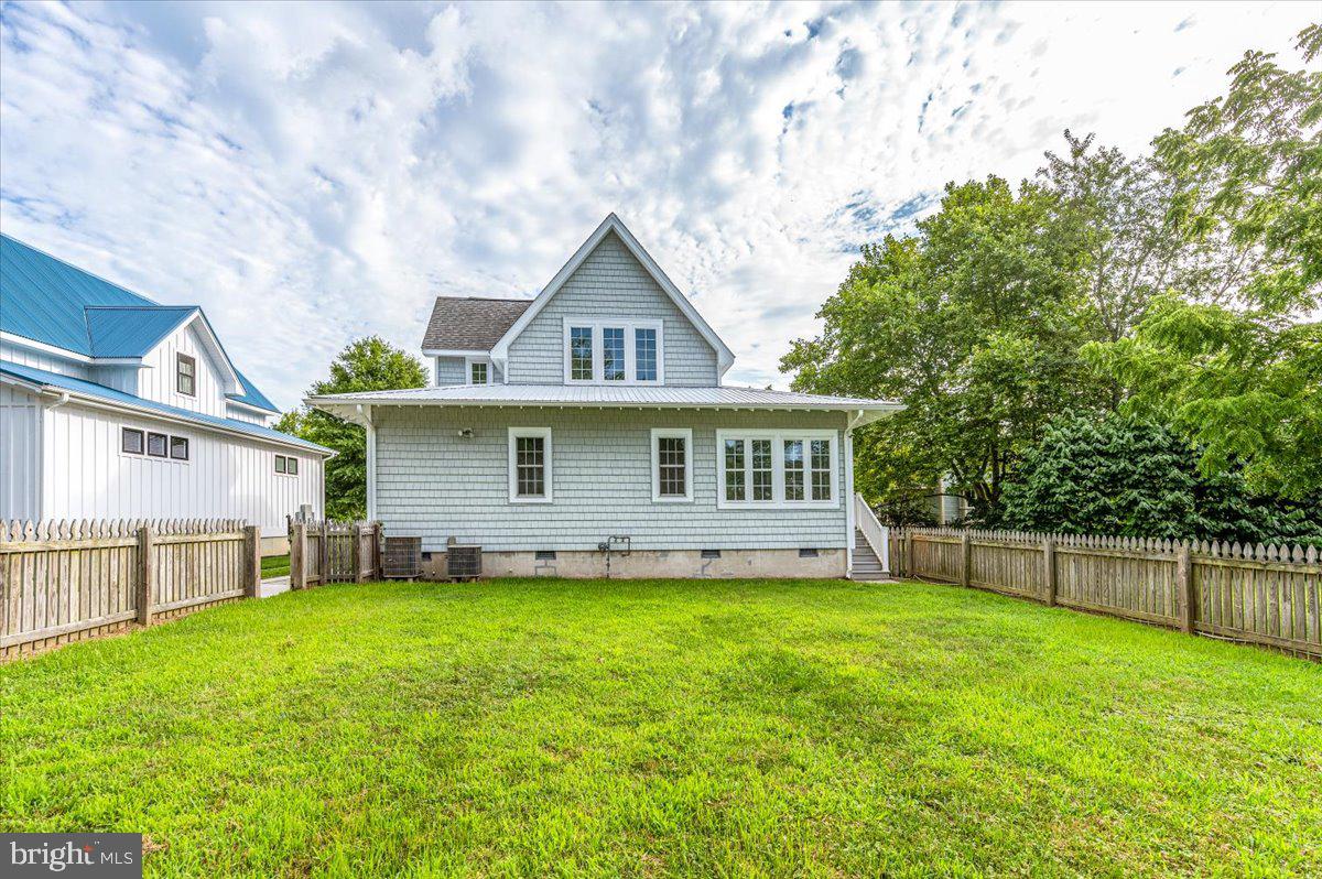 WALNUT HILL - Residential