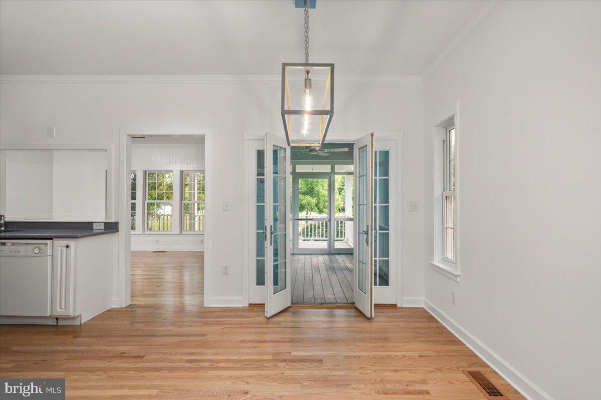 WALNUT HILL - Residential