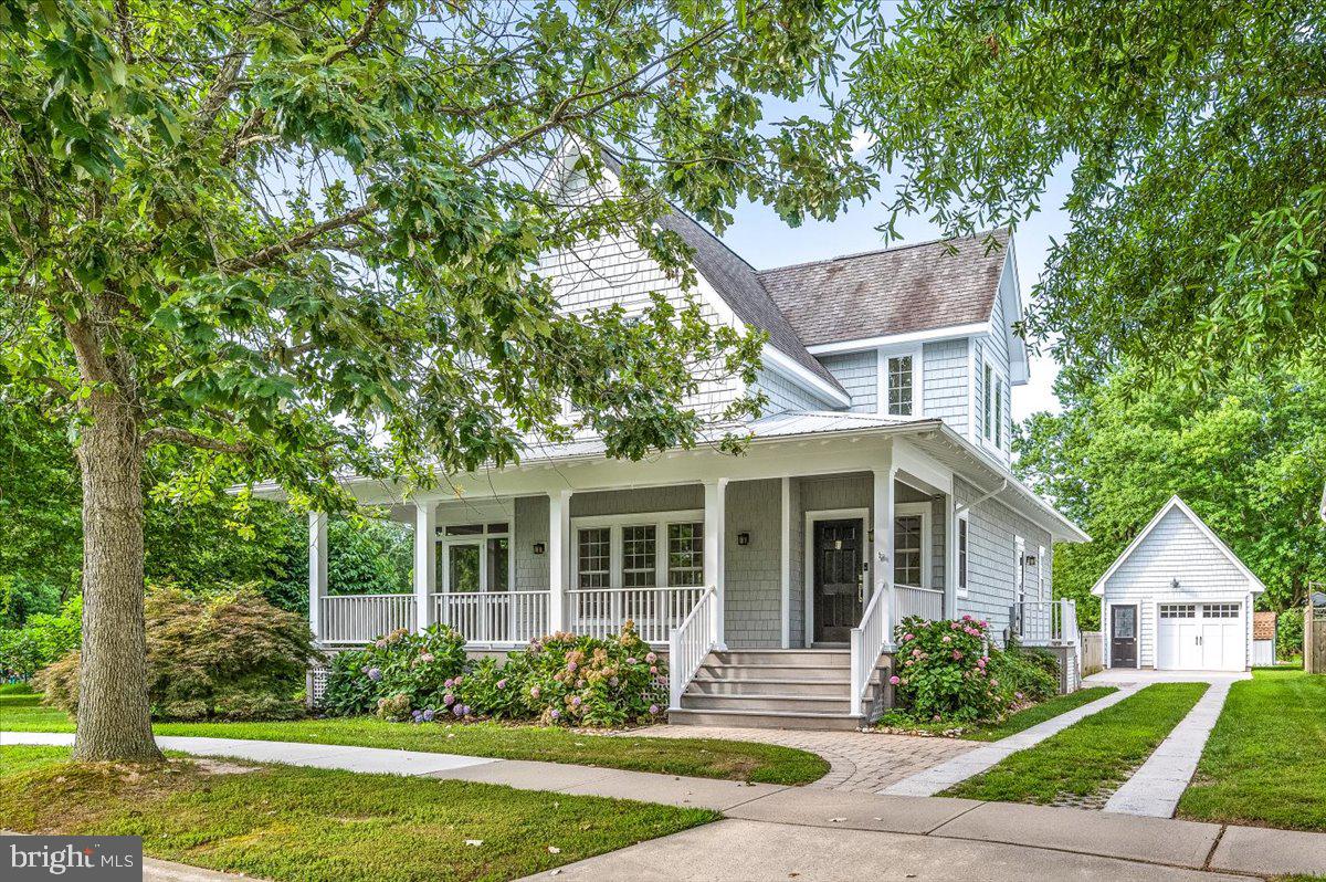 WALNUT HILL - Residential