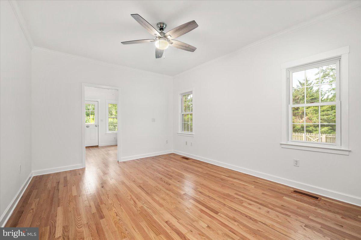 WALNUT HILL - Residential