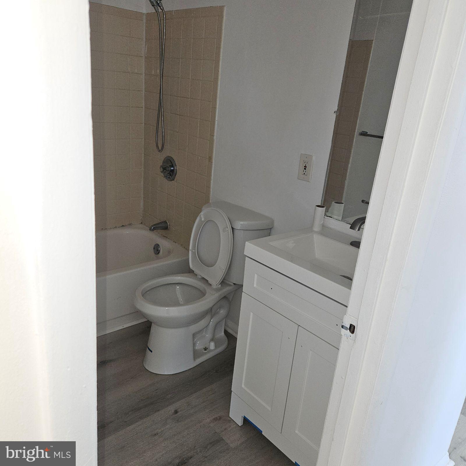 SUNRISE CONDOMINIUMS - Residential Lease