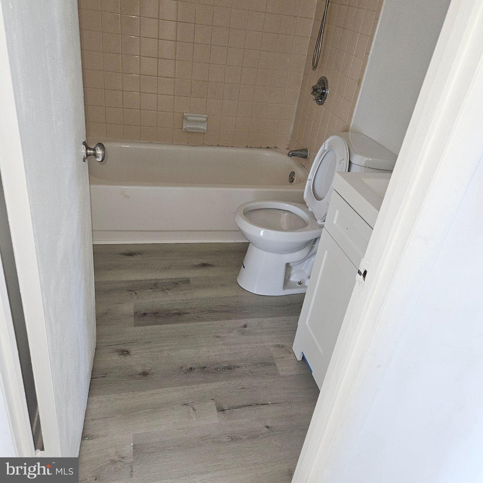 SUNRISE CONDOMINIUMS - Residential Lease