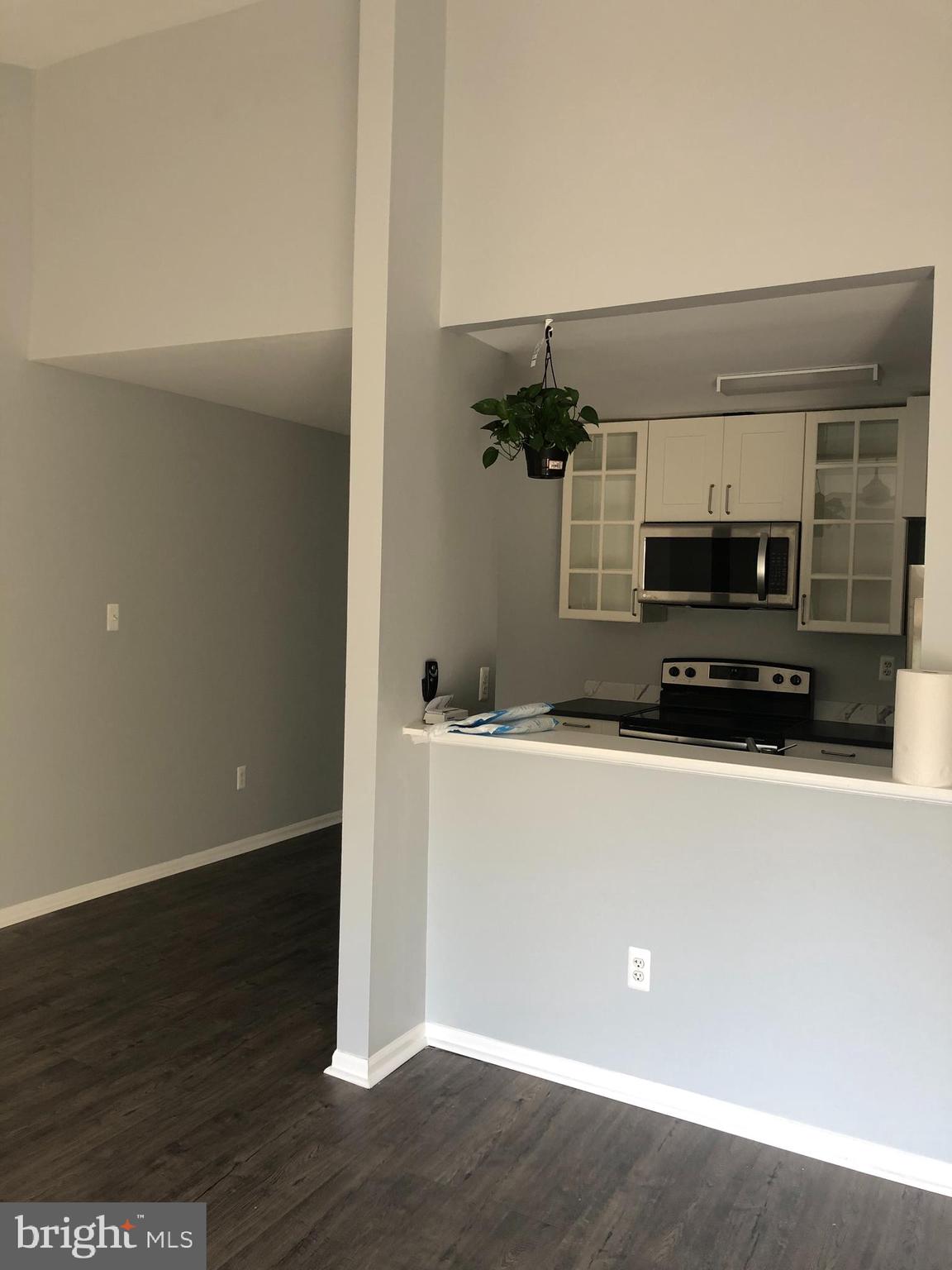 VILLAGE OF HICKORY RIDGE - Residential Lease