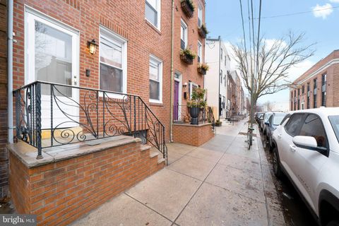 Photo of 1226 S 6th Street, PHILADELPHIA, PA 19147 (MLS # PAPH2588522)