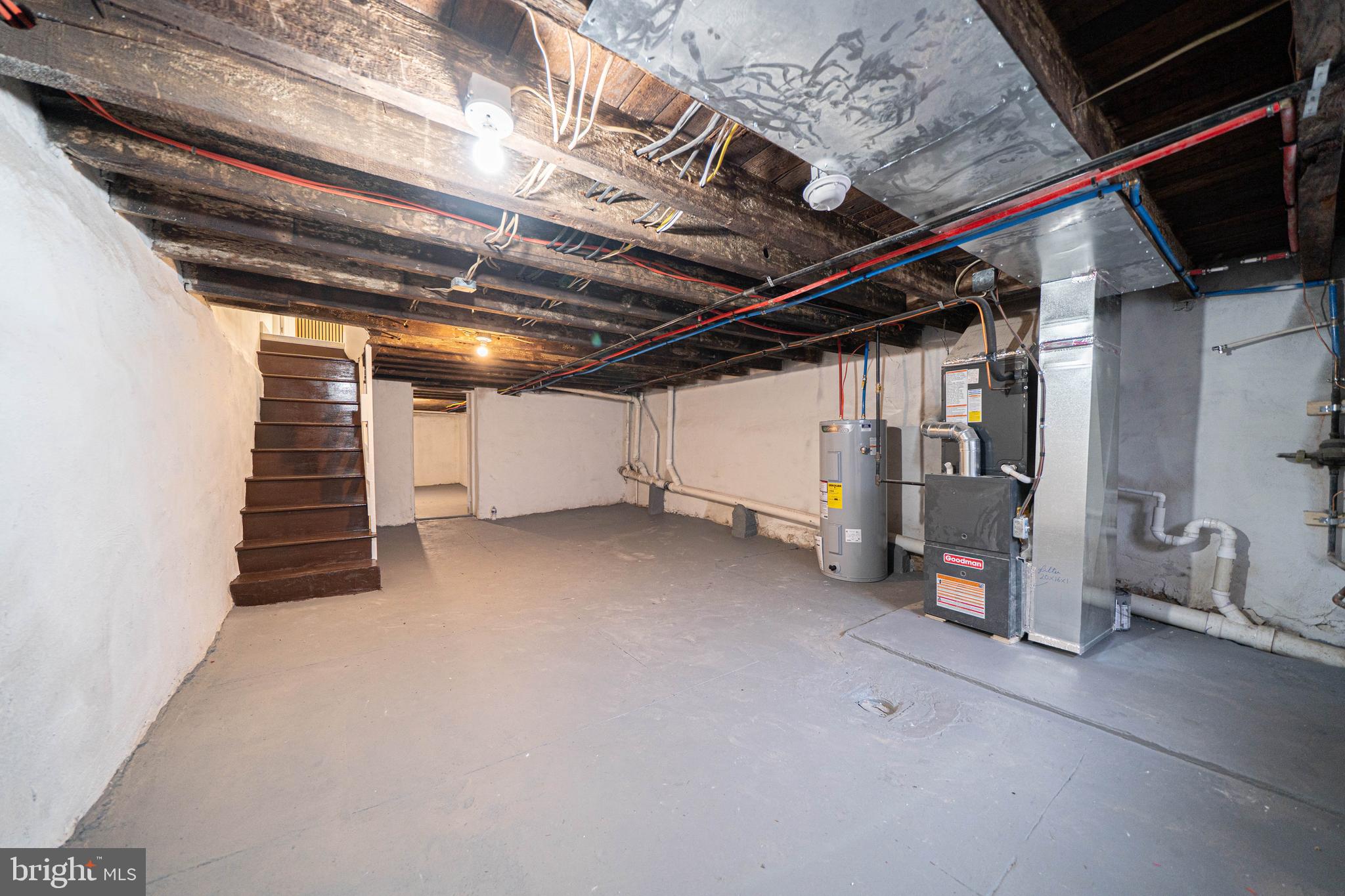 DICKINSON NARROWS - Residential