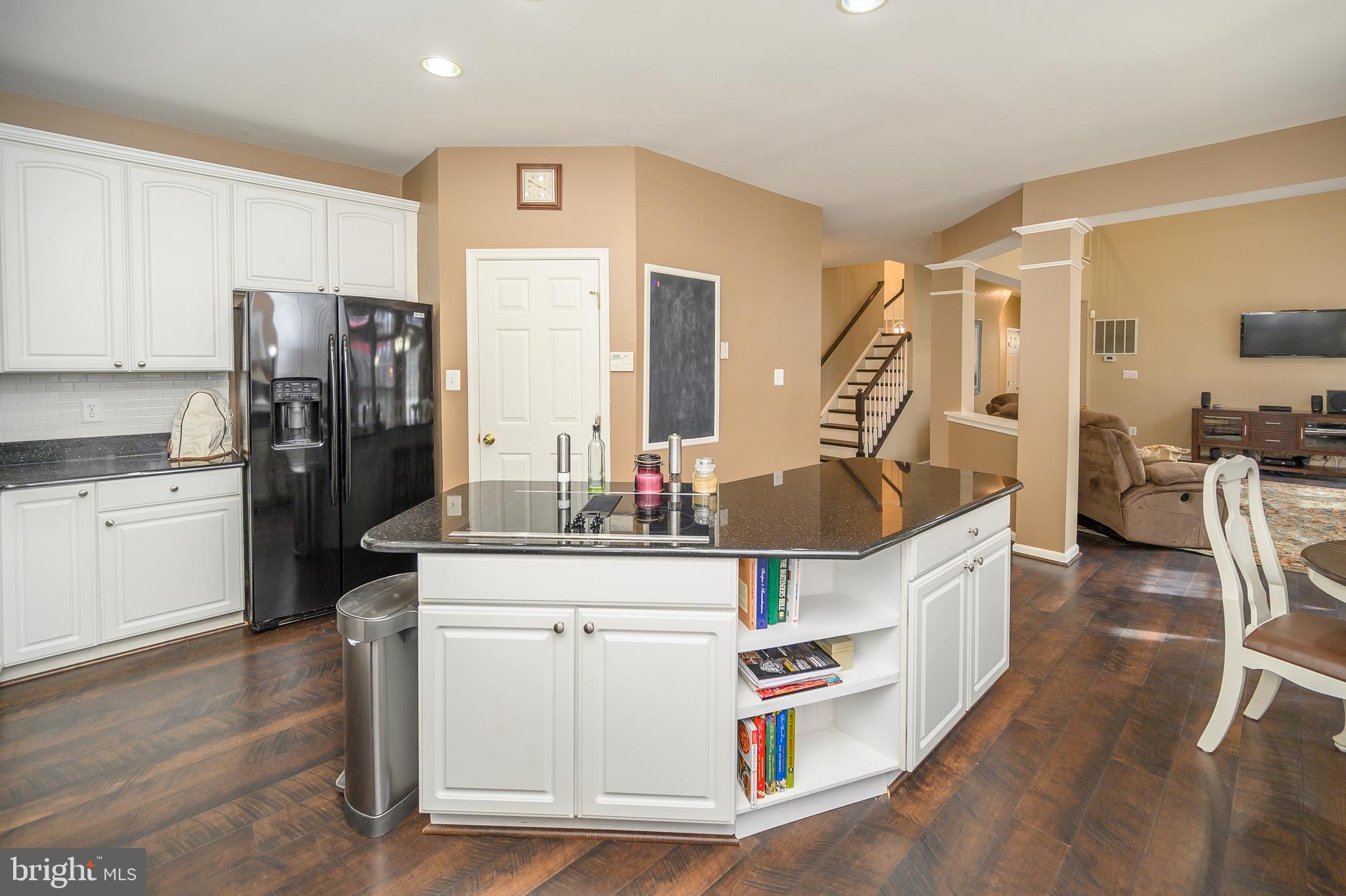 SHELTONS RUN - Residential