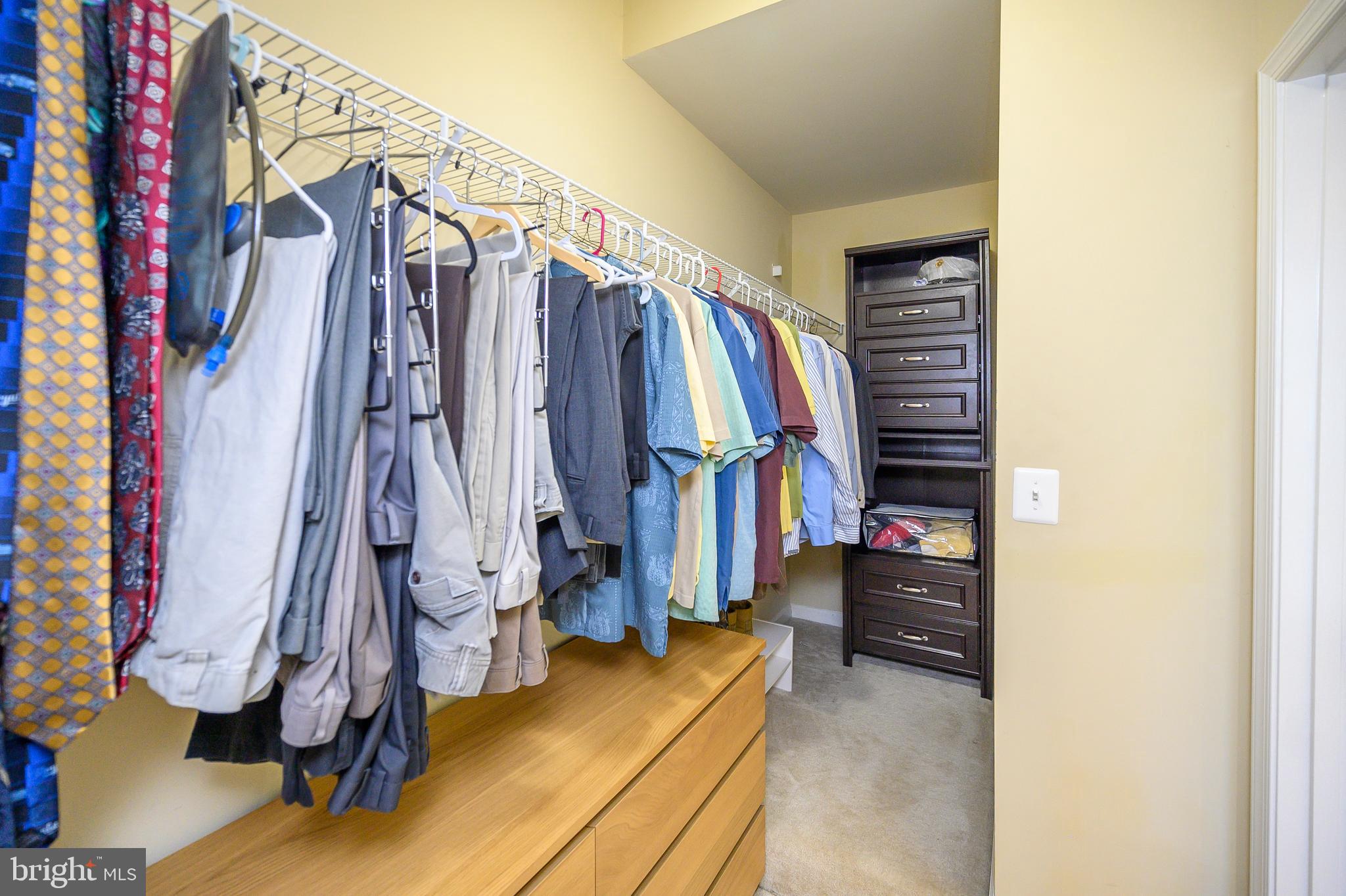 SHELTONS RUN - Residential