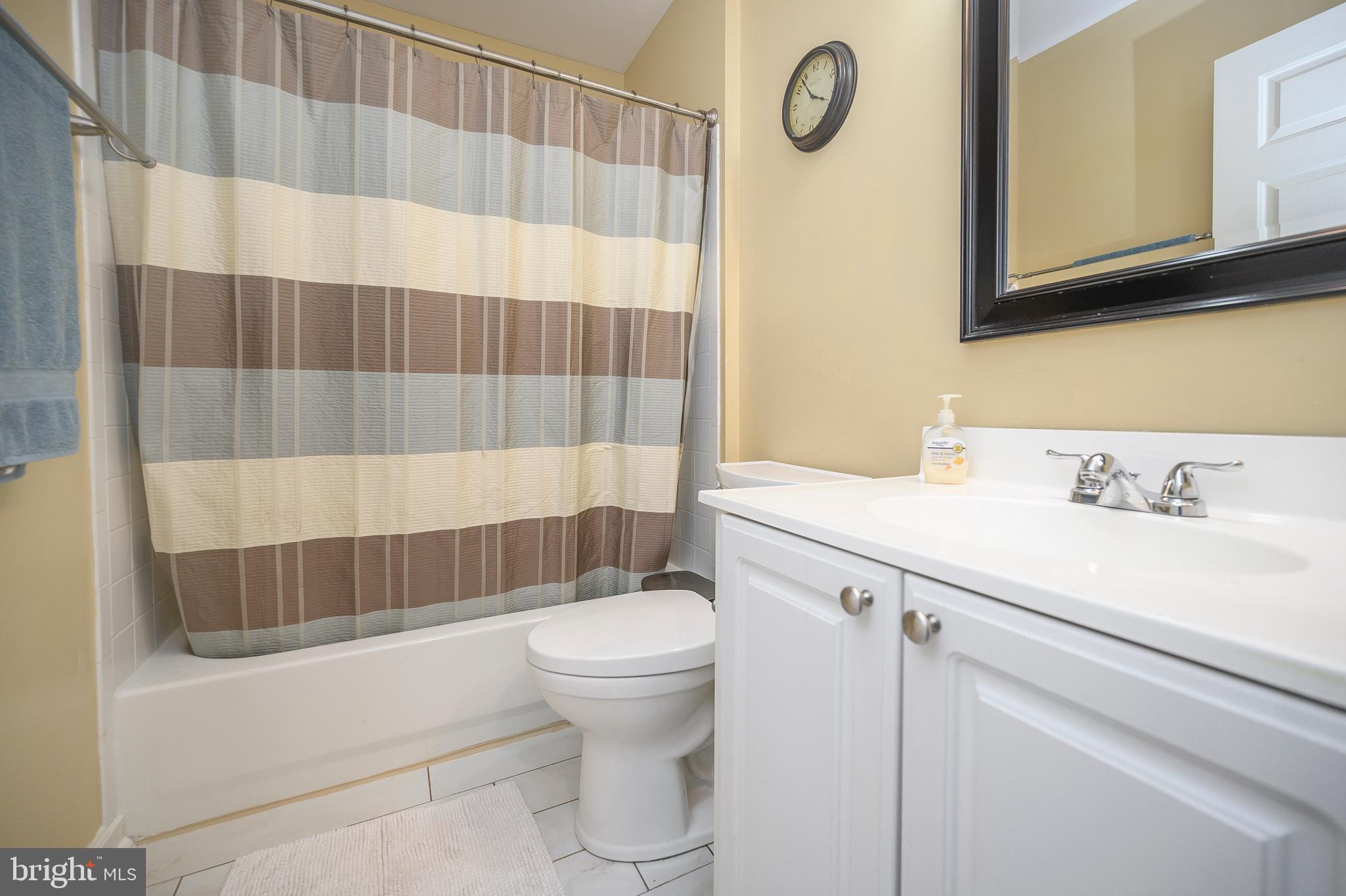 SHELTONS RUN - Residential