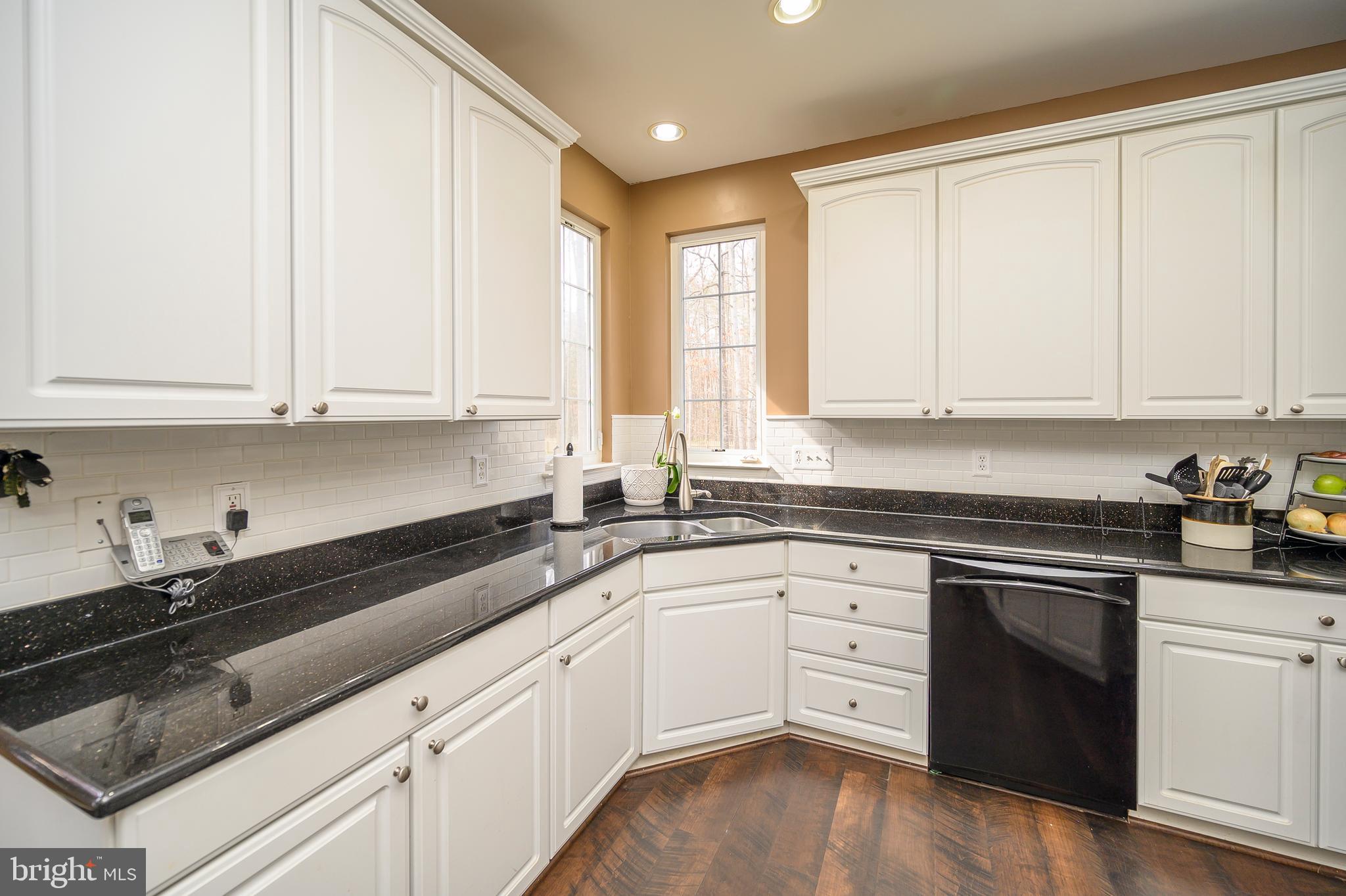 SHELTONS RUN - Residential