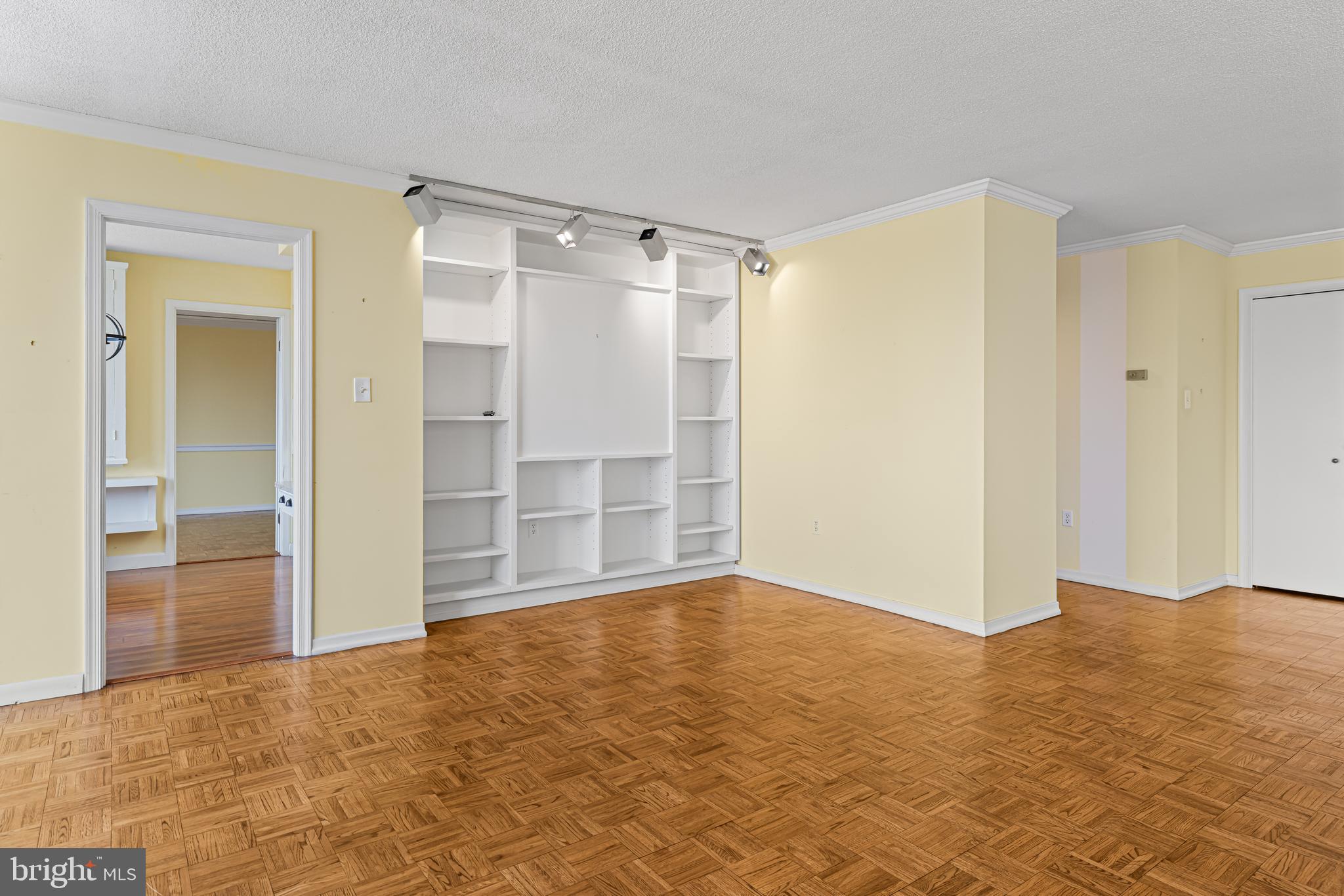 ELKINS PARK - Residential