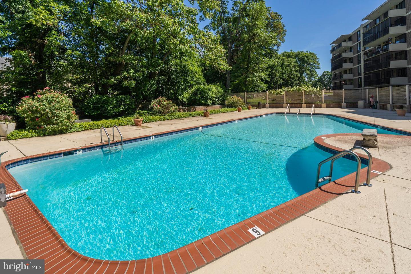 ELKINS PARK - Residential