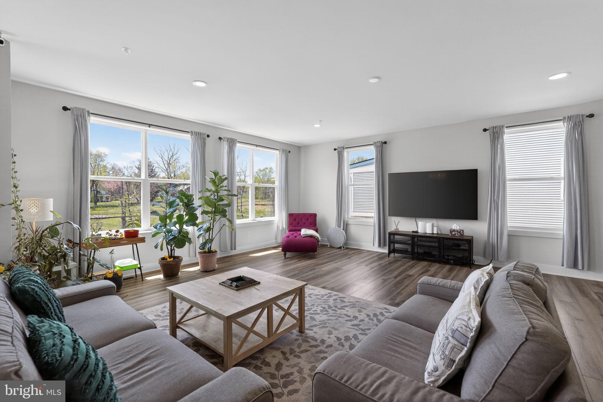 DOYLESTOWN WALK - Residential