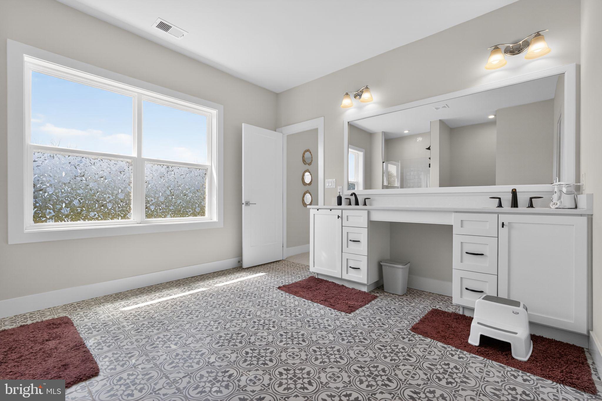 DOYLESTOWN WALK - Residential