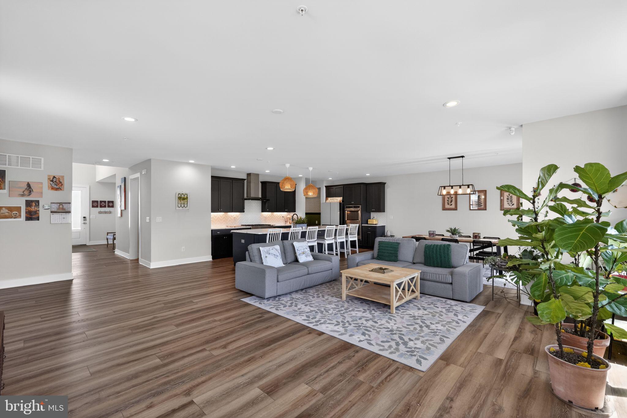 DOYLESTOWN WALK - Residential