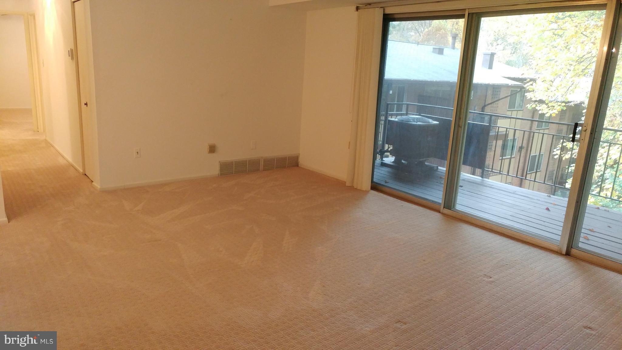 MOSBY WOODS GARDEN - Residential