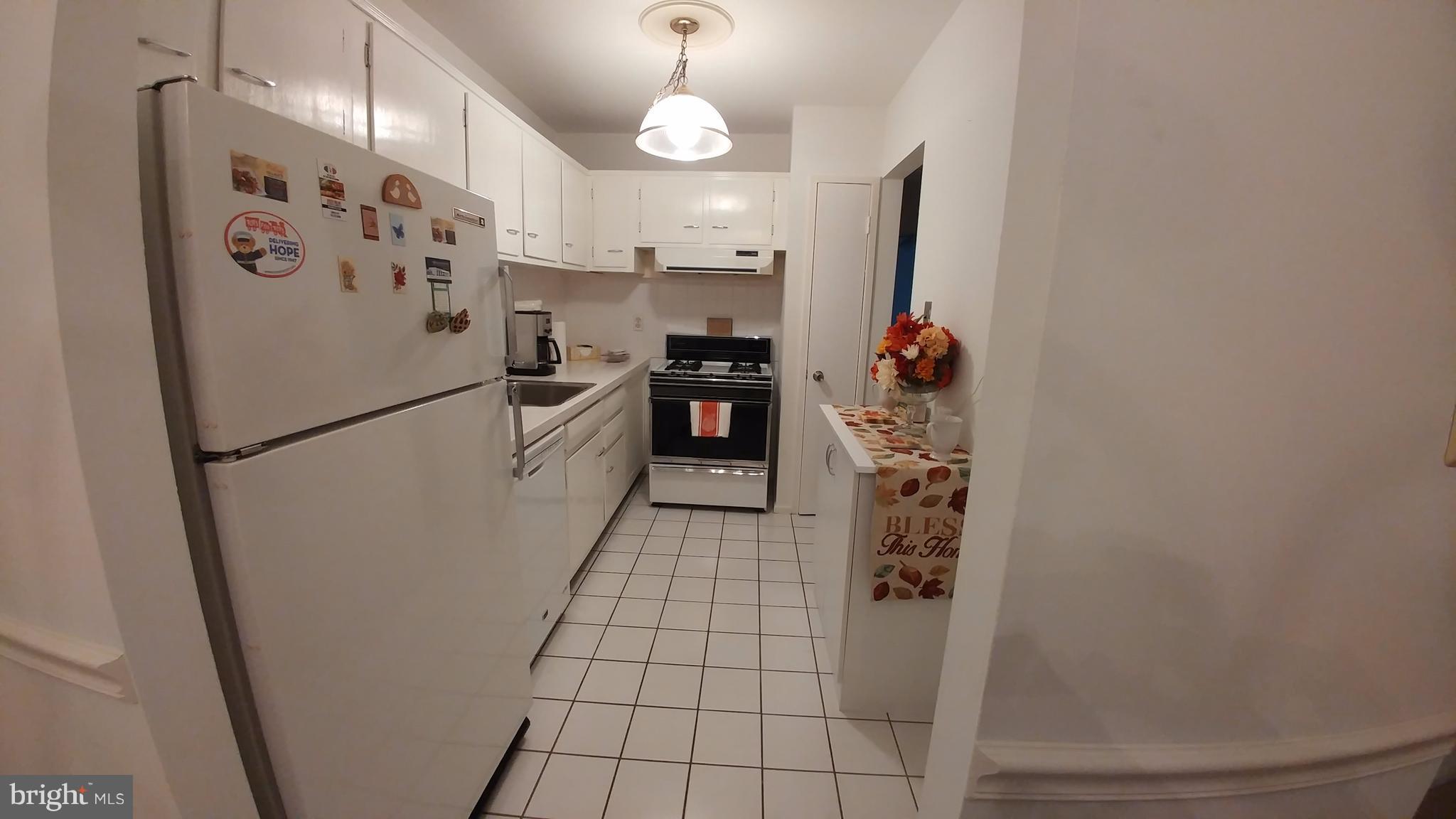 MOSBY WOODS GARDEN - Residential