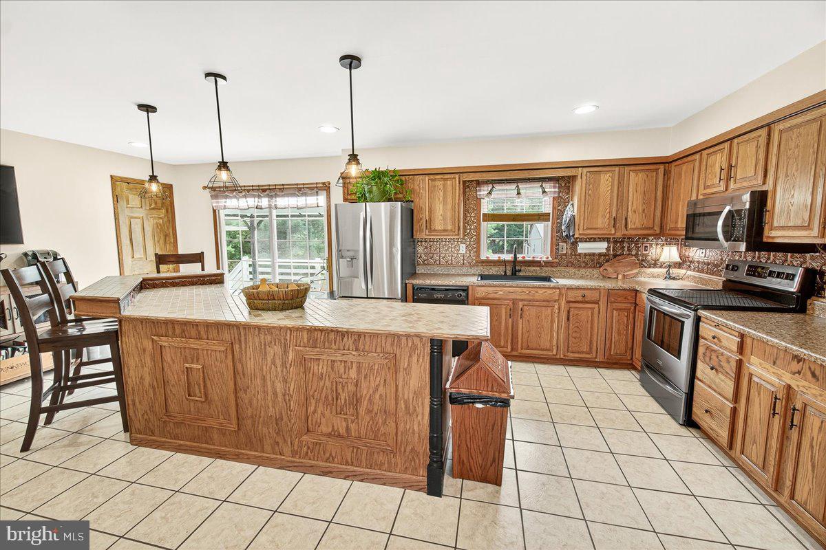 14846 WHITE OAK RIDGE