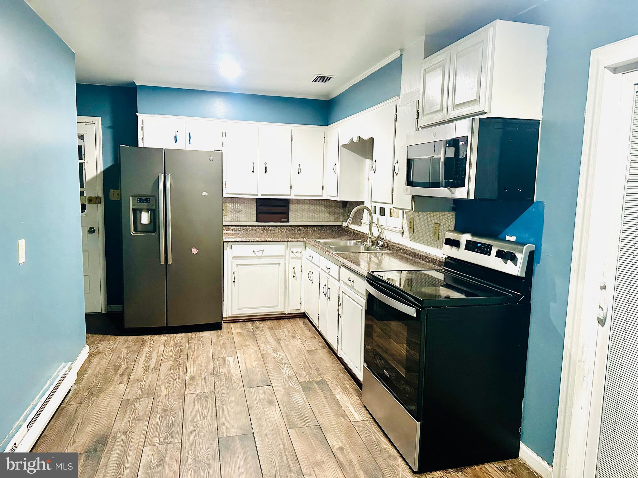 CEDARMEADE - Residential