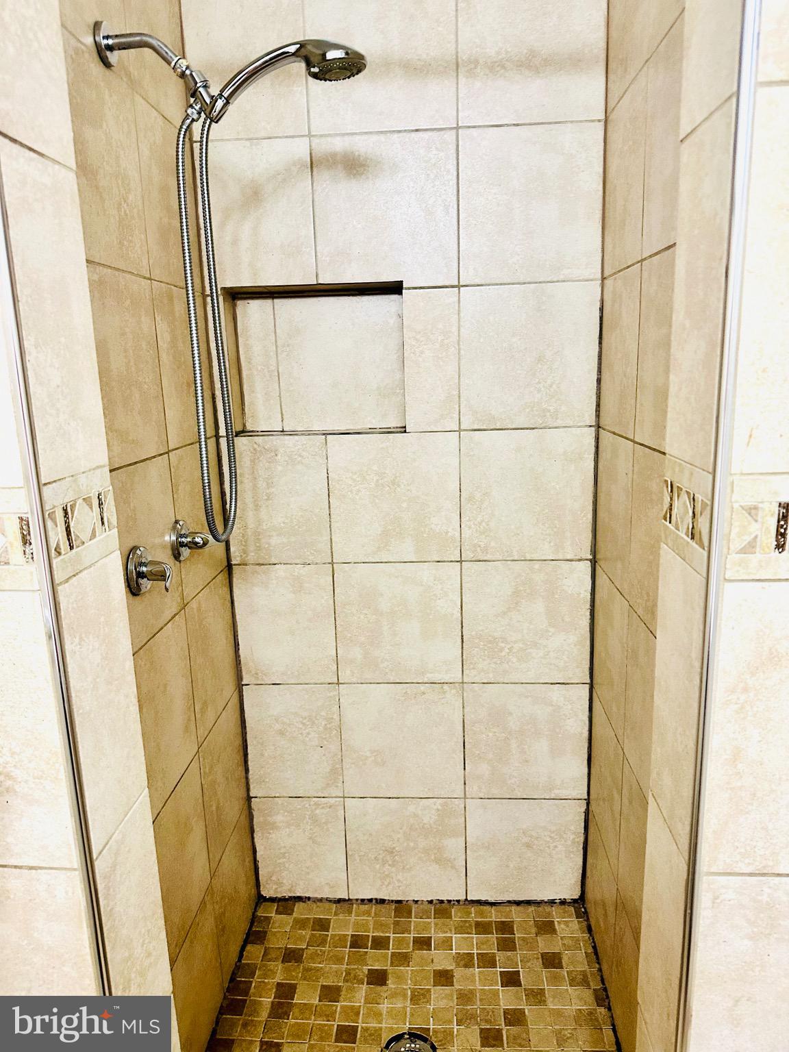 CEDARMEADE - Residential