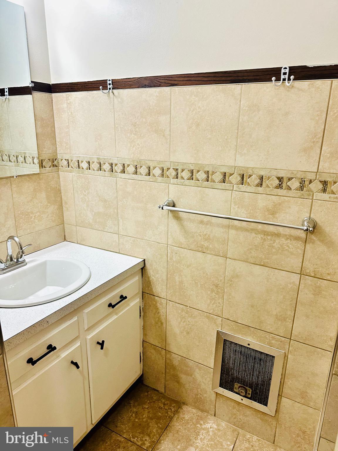 CEDARMEADE - Residential