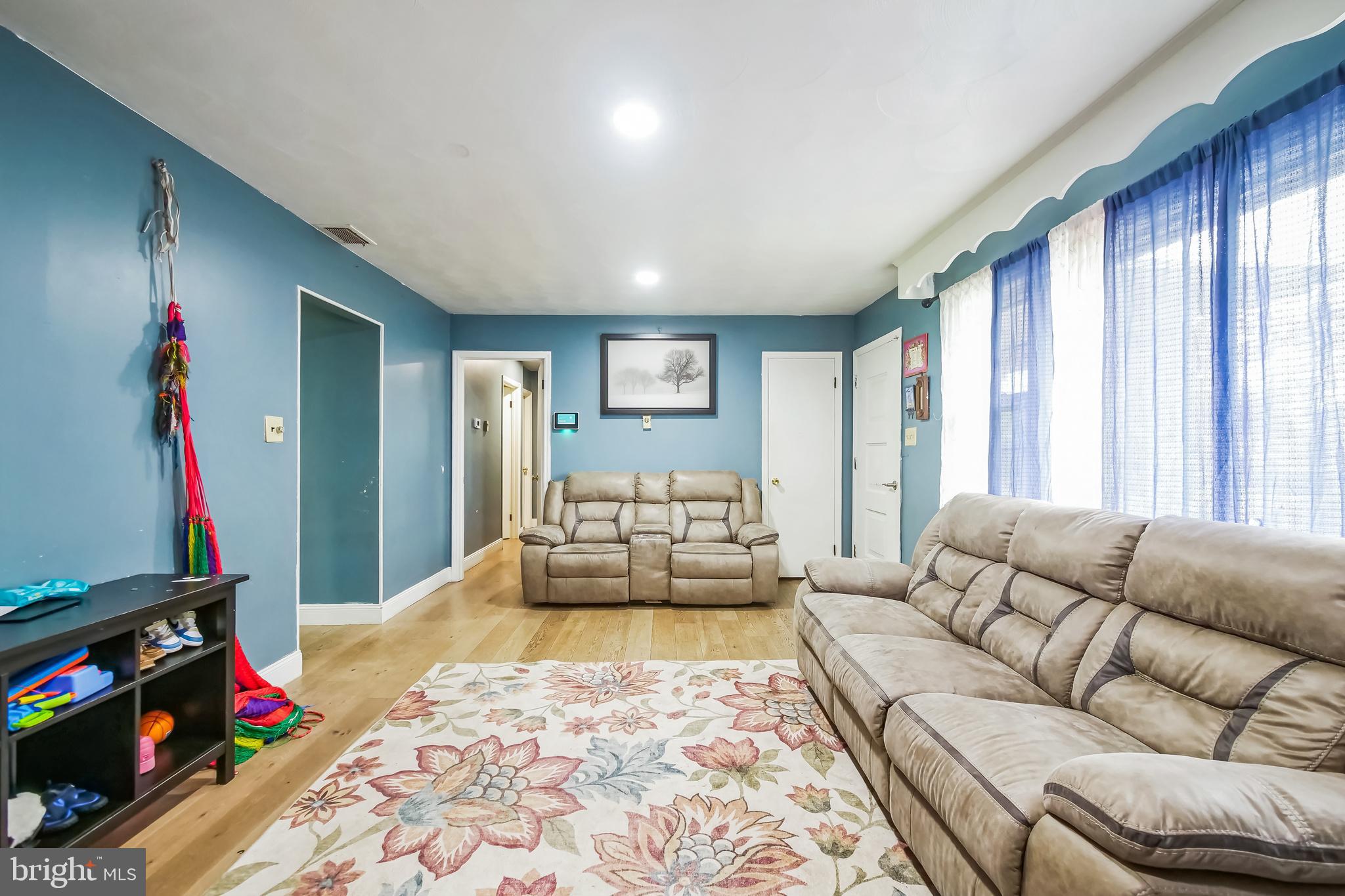 323 RUSSELCROFT ROAD