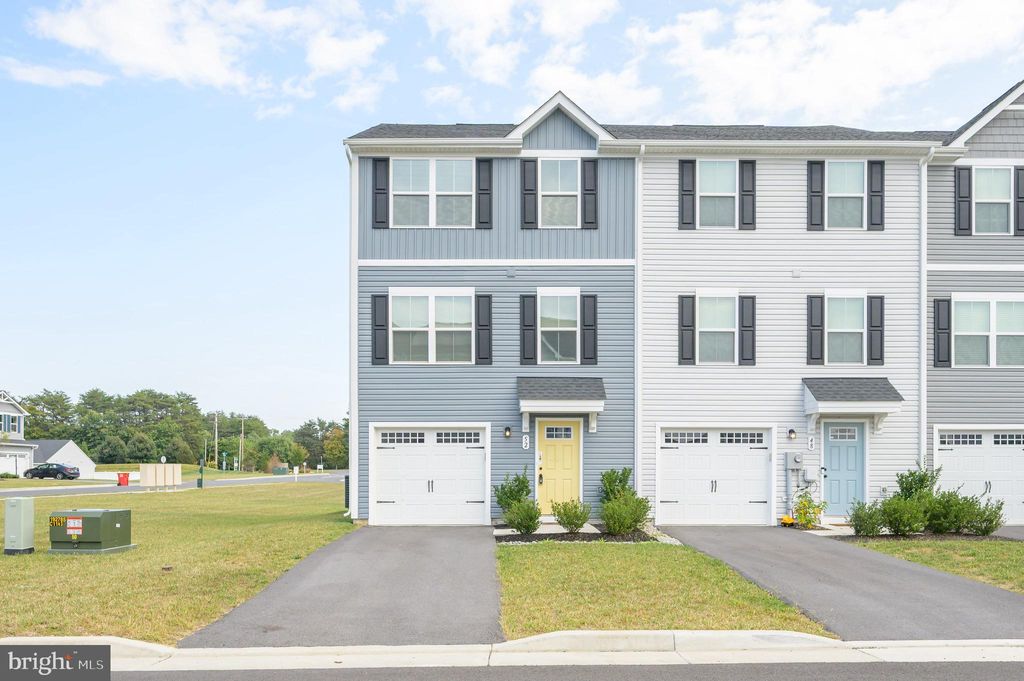 Photo of 52 Shubunkin Road, INWOOD, WV 25428 (MLS # WVBE2044218)