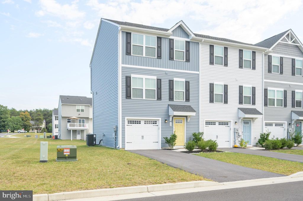 Photo of 52 Shubunkin Road, INWOOD, WV 25428 (MLS # WVBE2044218)