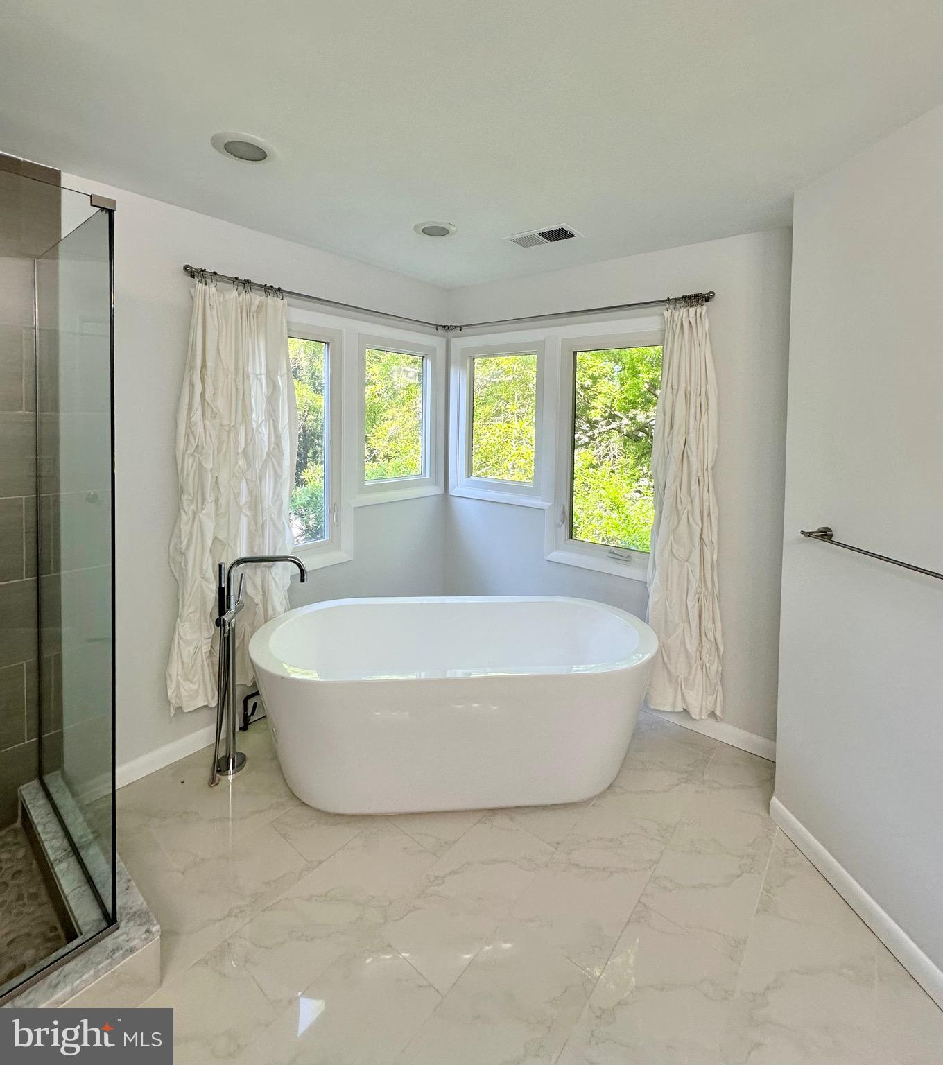 LAKEPORT - Residential Lease