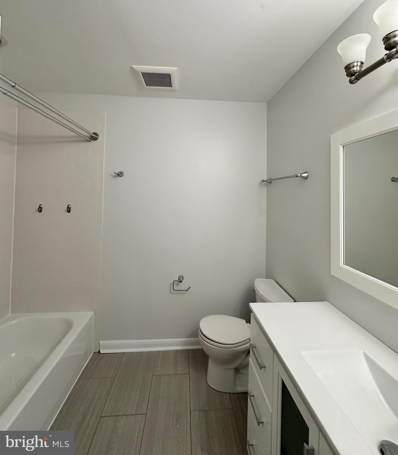 LAKEPORT - Residential Lease