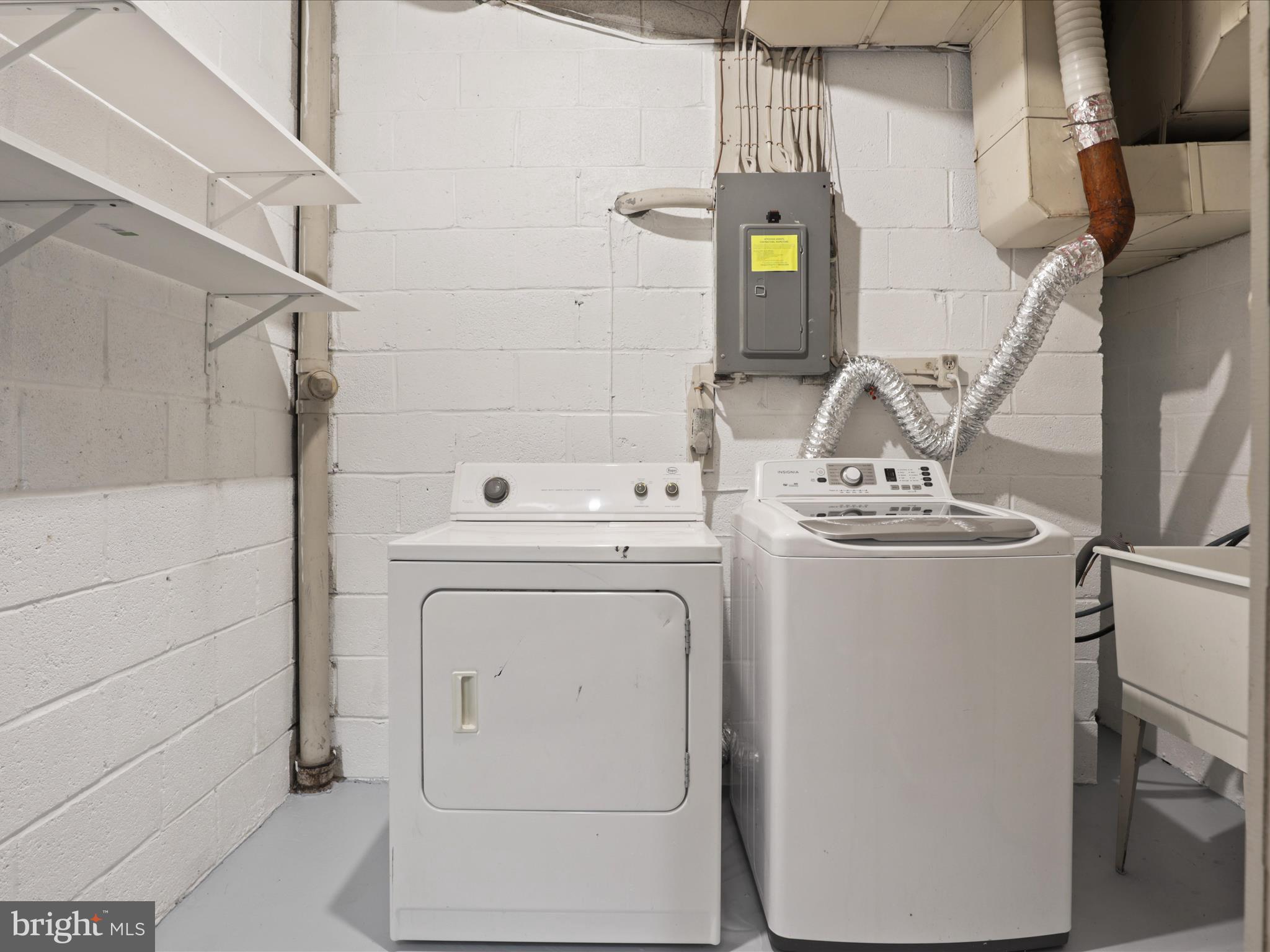 ELYSIAN WOODS - Residential