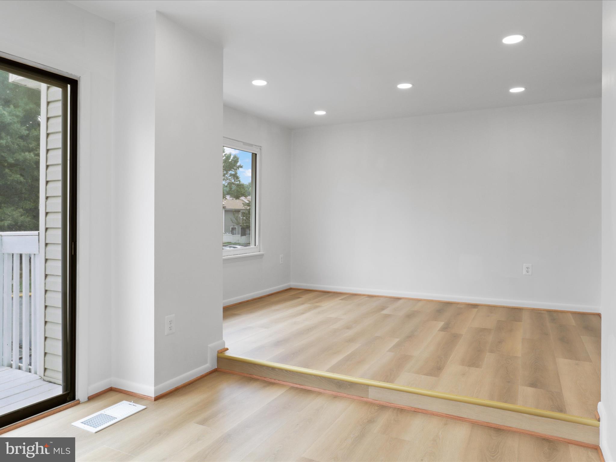 ELYSIAN WOODS - Residential