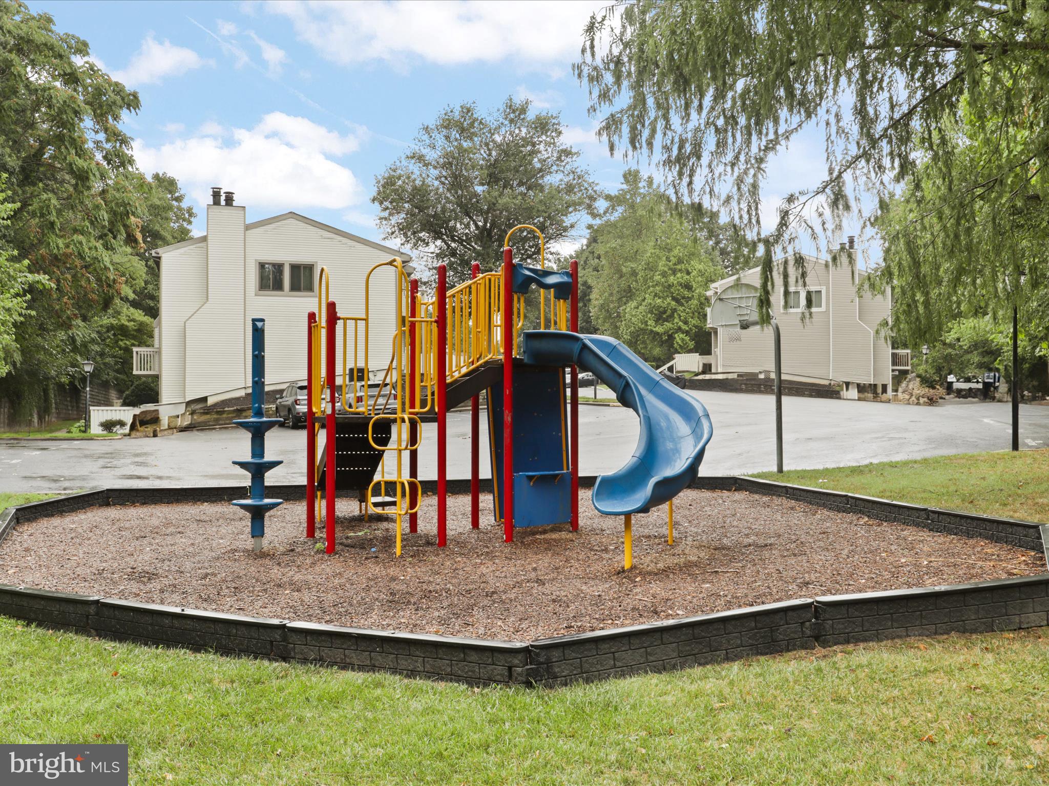 ELYSIAN WOODS - Residential