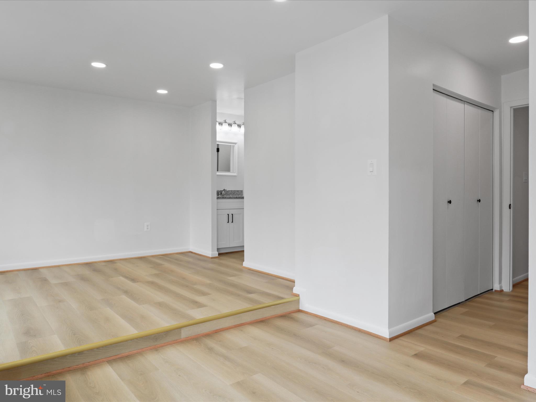 ELYSIAN WOODS - Residential