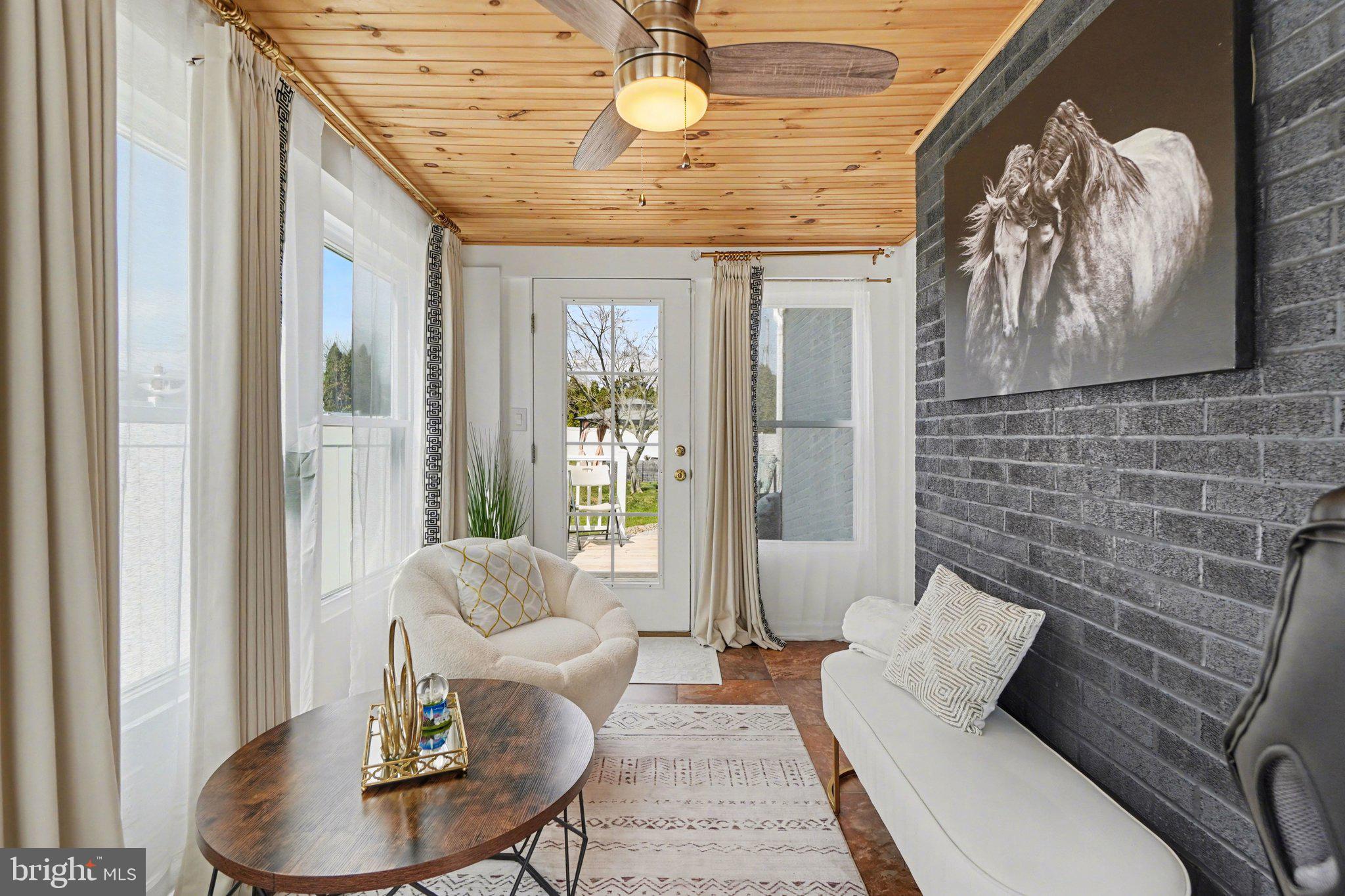 HERSHEY DOWNTOWN - Residential