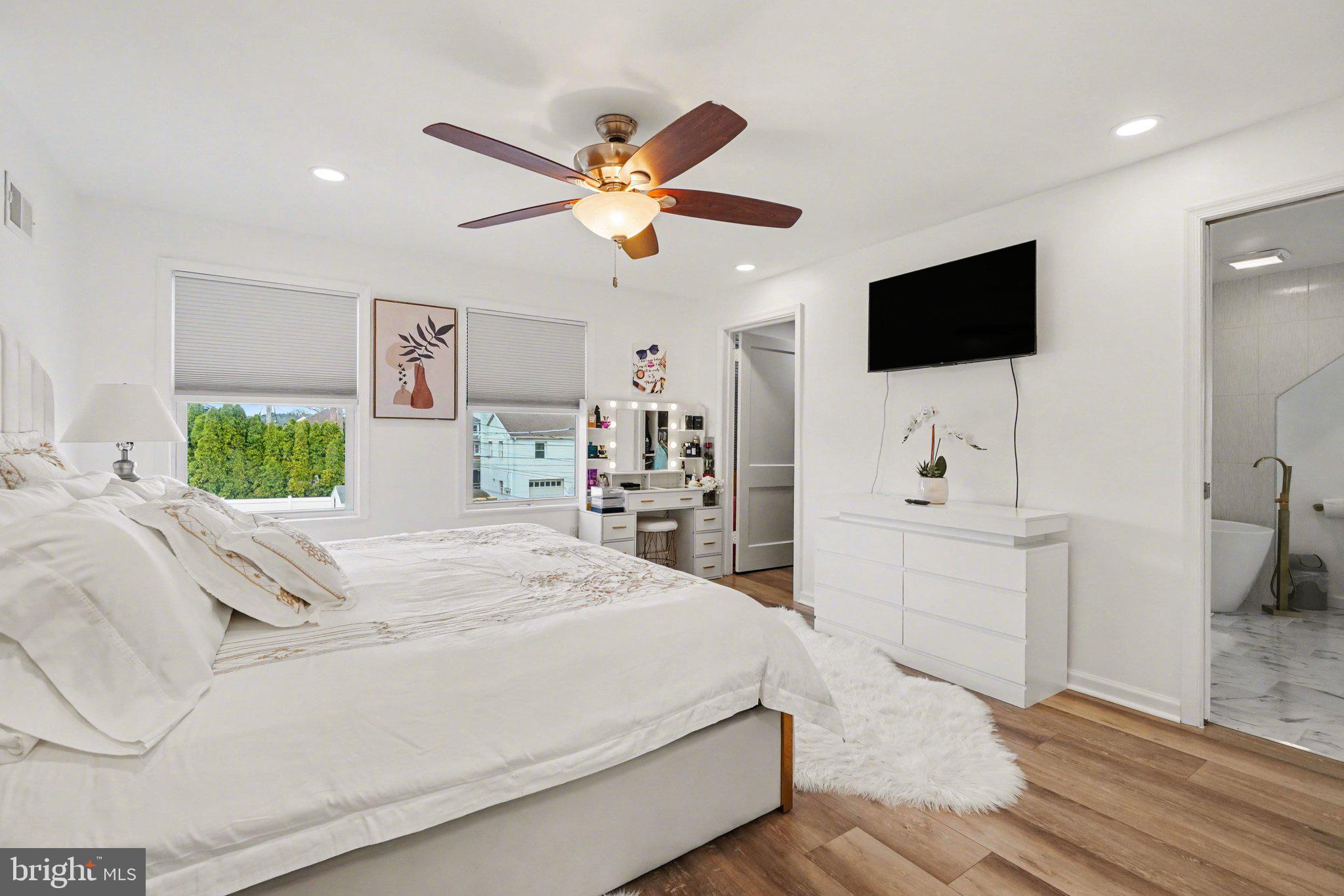 HERSHEY DOWNTOWN - Residential