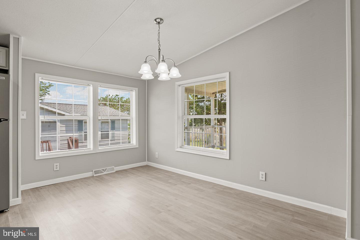 CEDAR MANOR - Residential