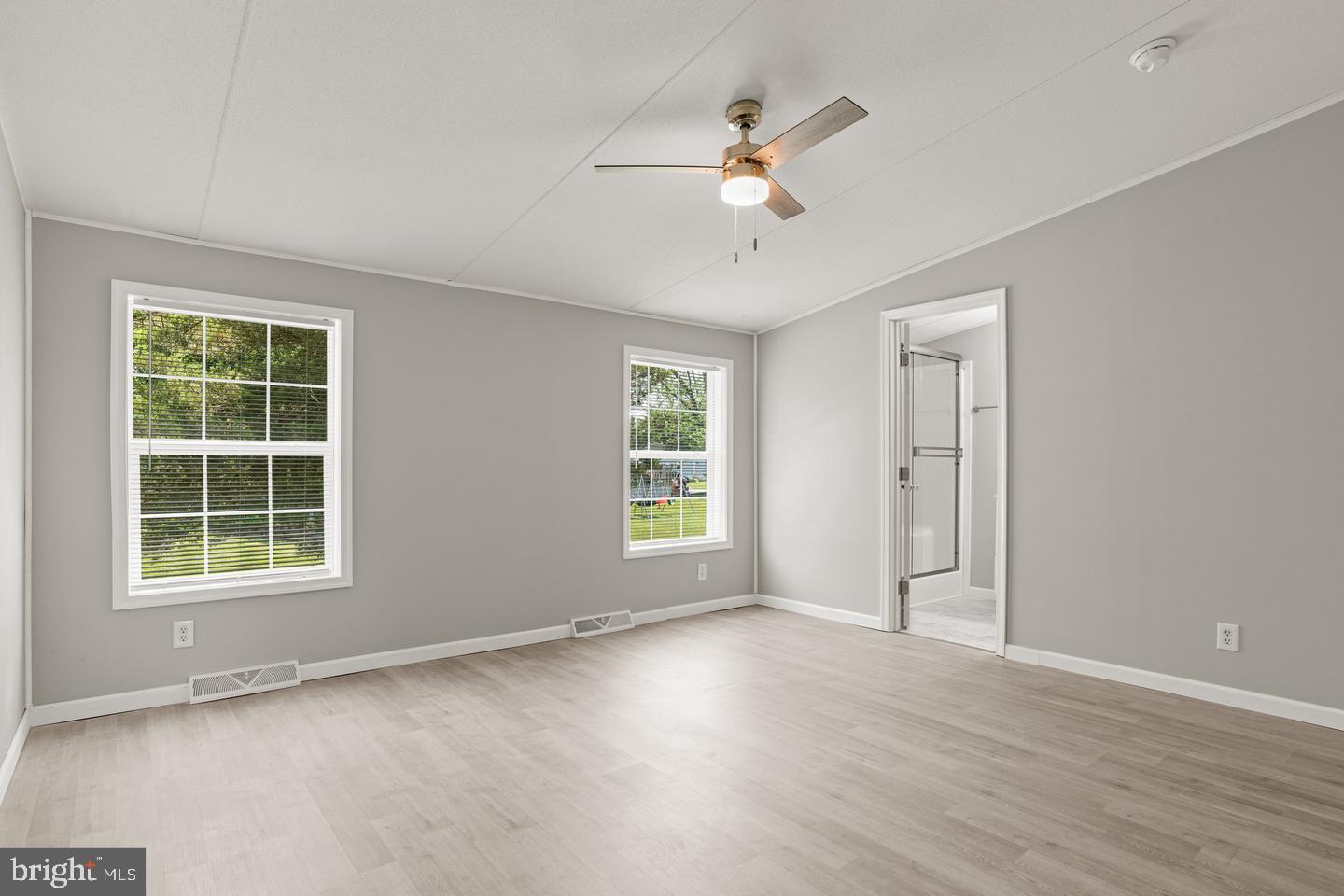 CEDAR MANOR - Residential