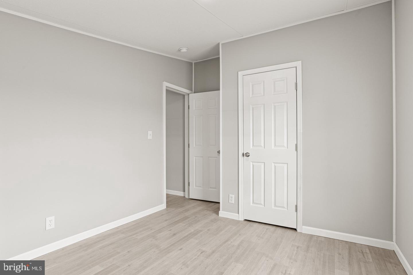 CEDAR MANOR - Residential