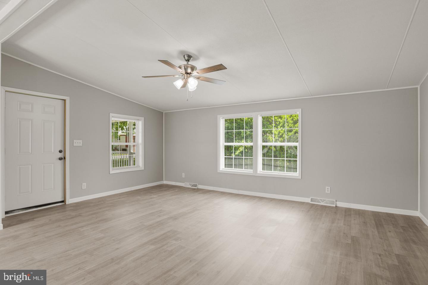 CEDAR MANOR - Residential