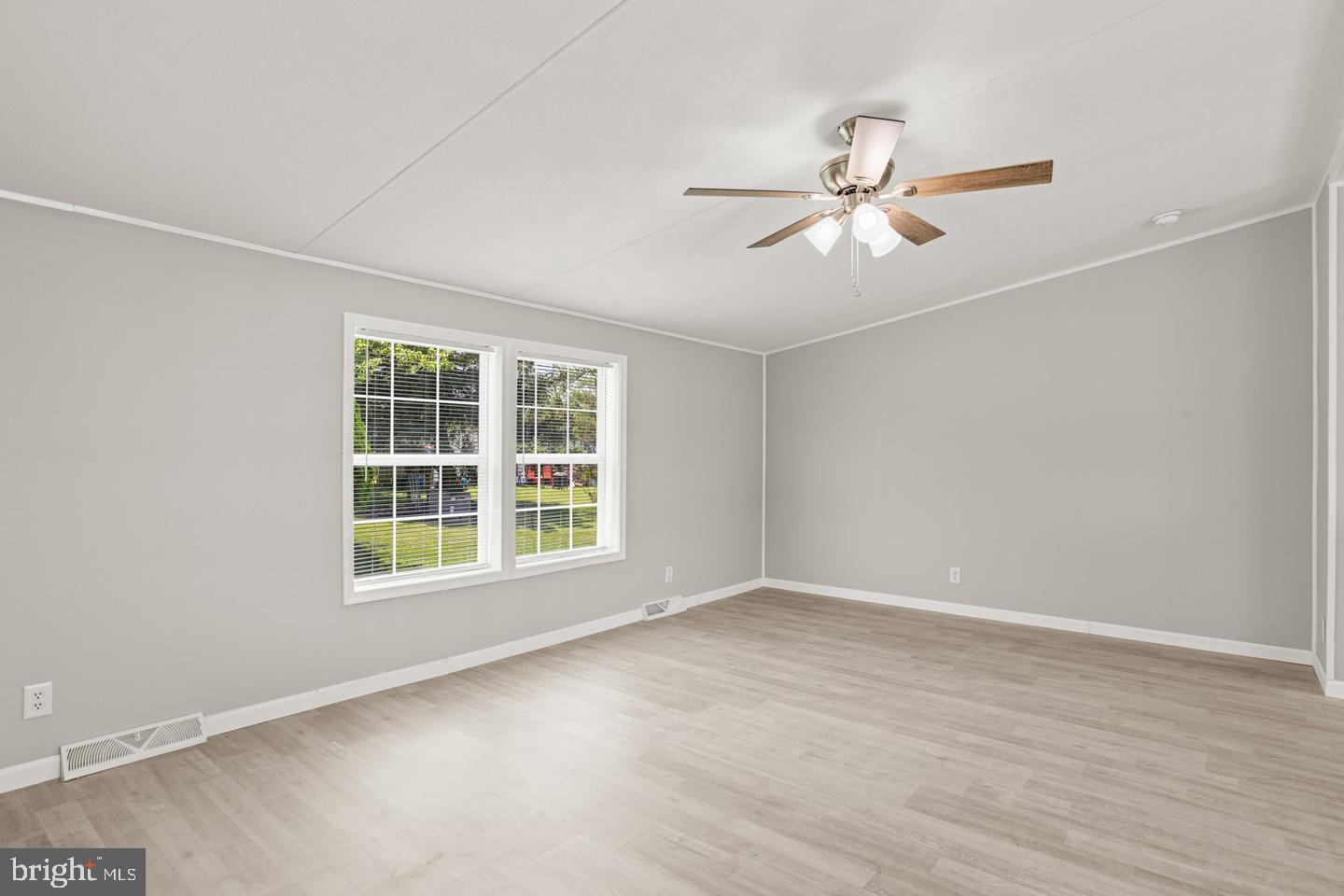 CEDAR MANOR - Residential