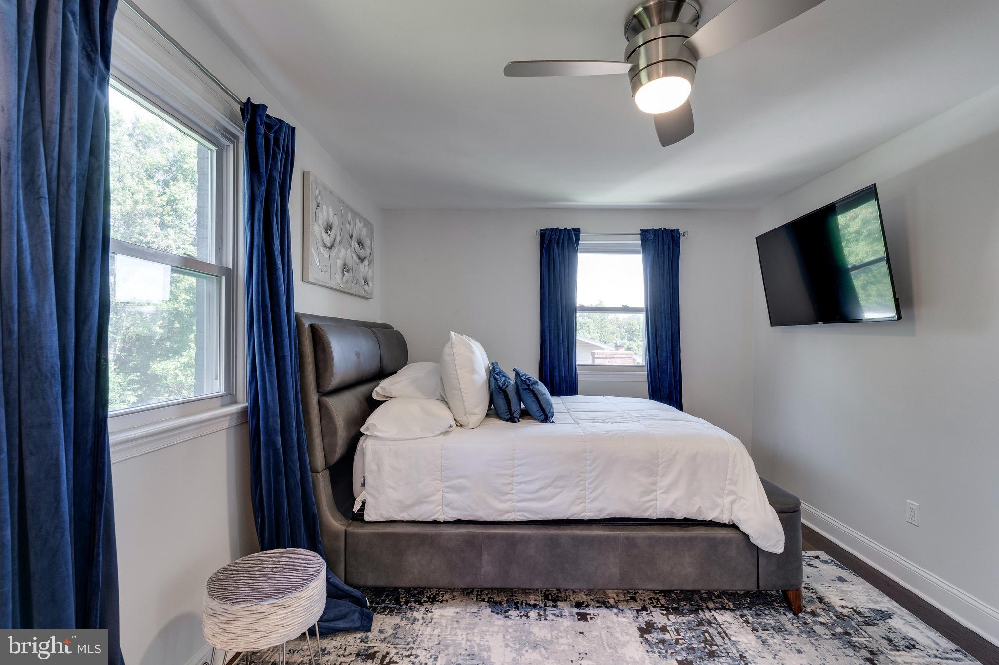 WOODBERRY FOREST - Residential