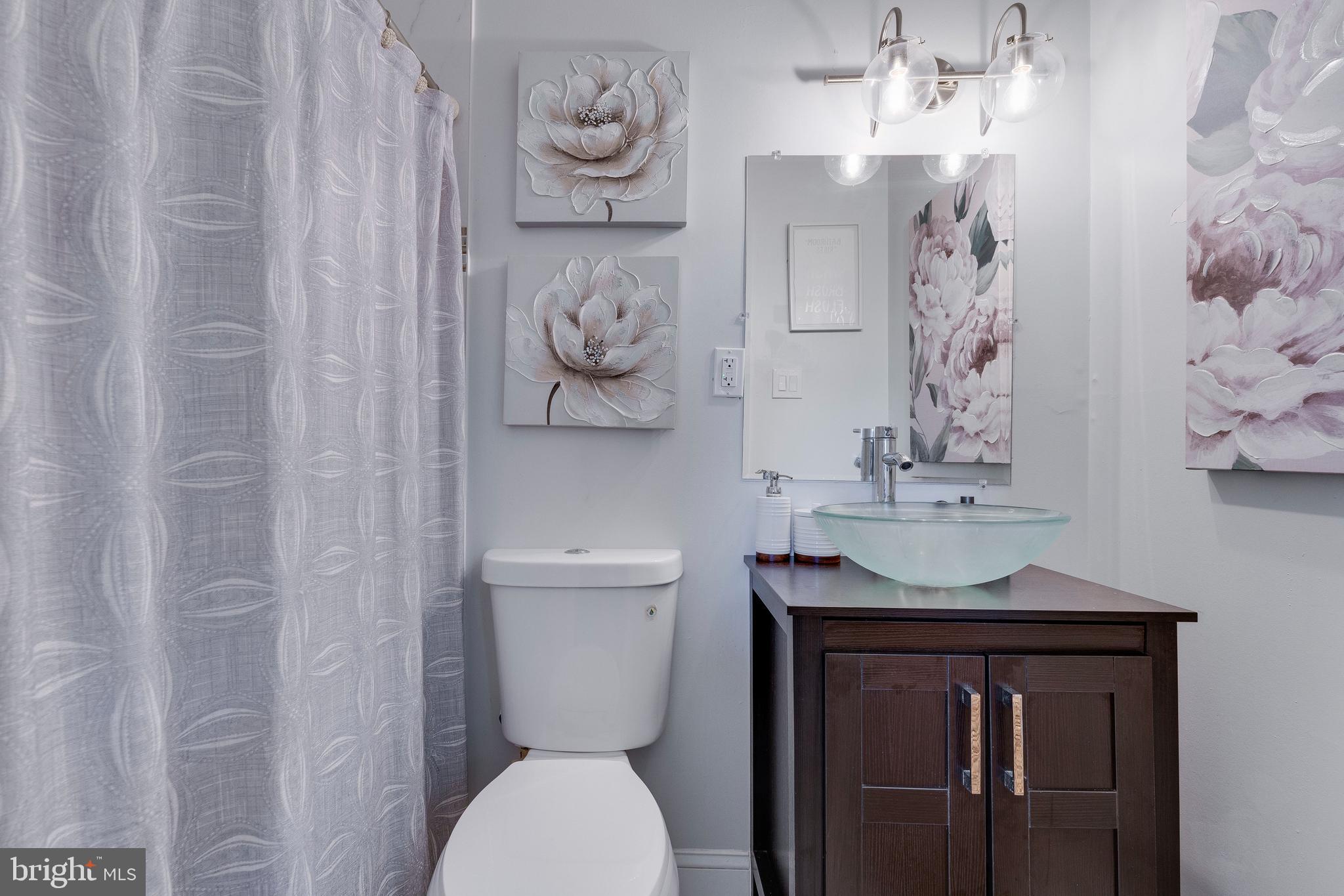 WOODBERRY FOREST - Residential