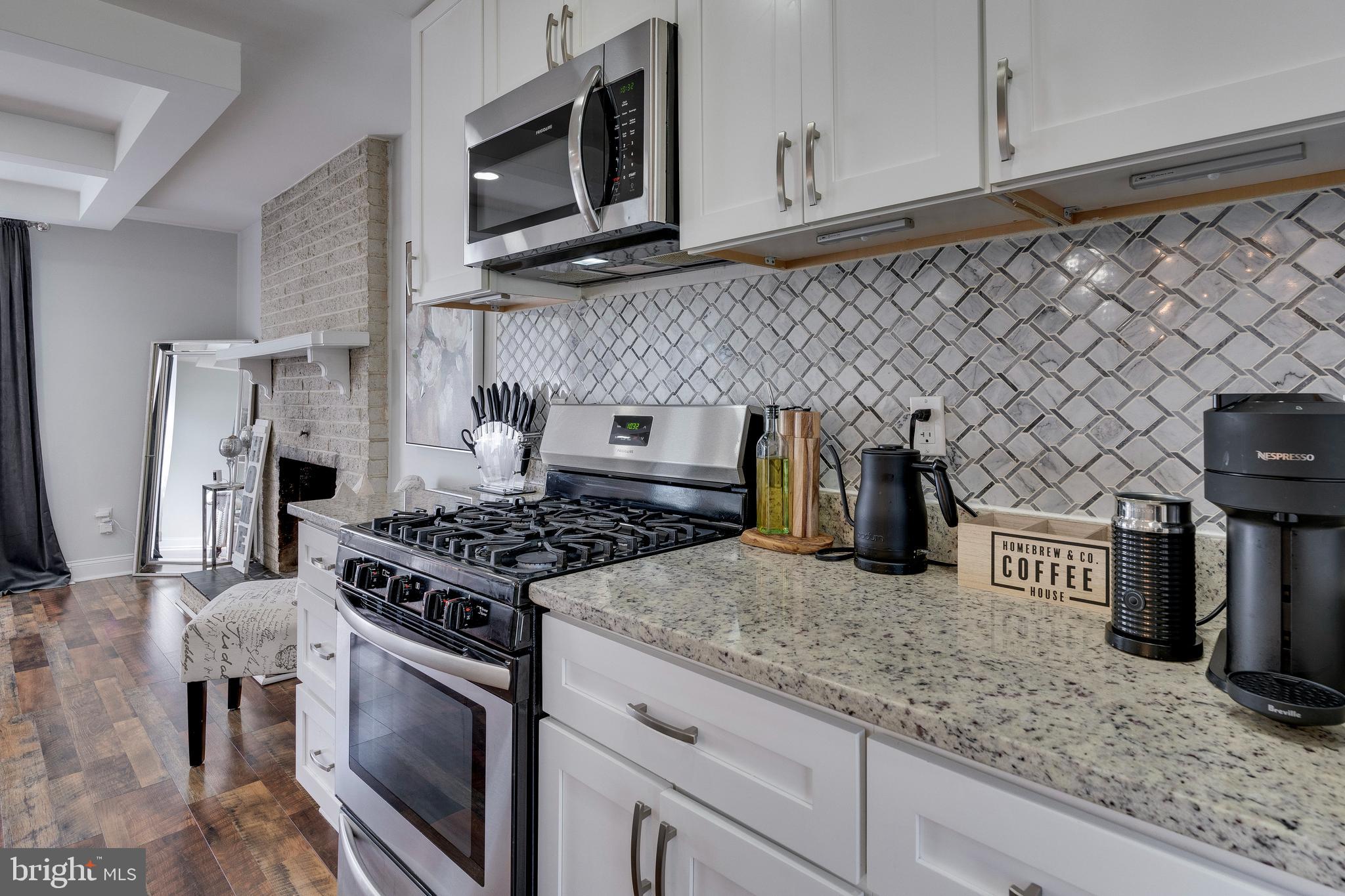 WOODBERRY FOREST - Residential